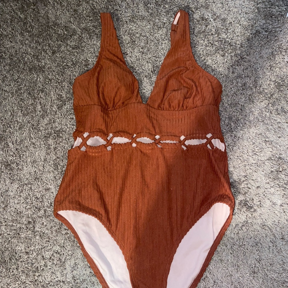 Cupshe One-Piece Swimsuit